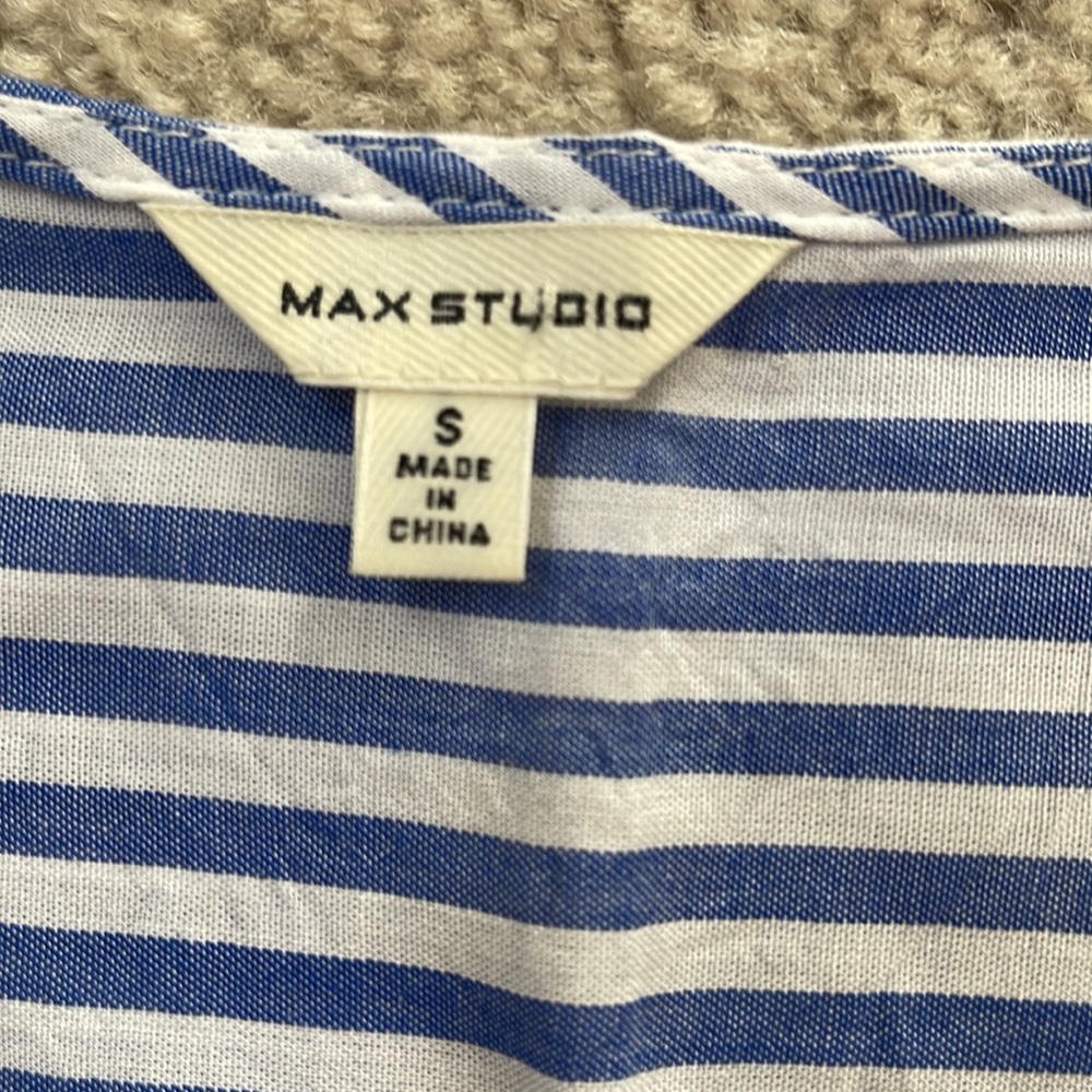 Blouse - Picture 2 of 2